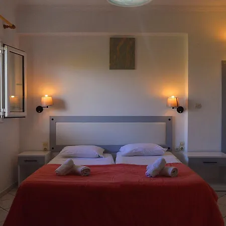 Oula Maisonettes Hotell 3*