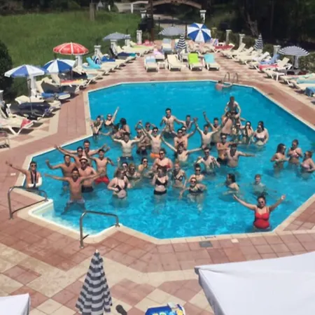 Oula Maisonettes Hotell Kávos