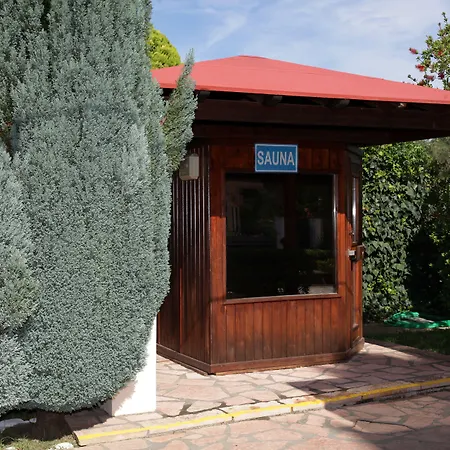 Oula Maisonettes Hotell Kávos