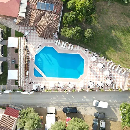 Oula Maisonettes Hotell Kávos