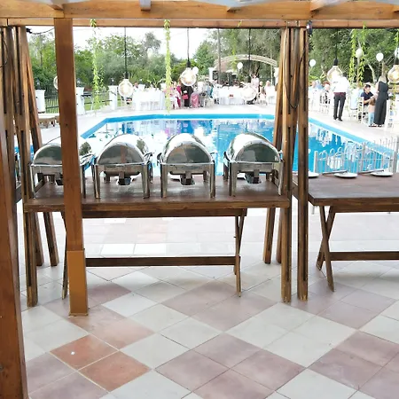 Oula Maisonettes Hotell