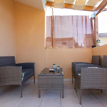 Oula Maisonettes 3*