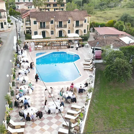 Oula Maisonettes ホテル カボス