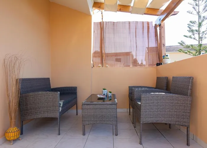 Oula Maisonettes 3*