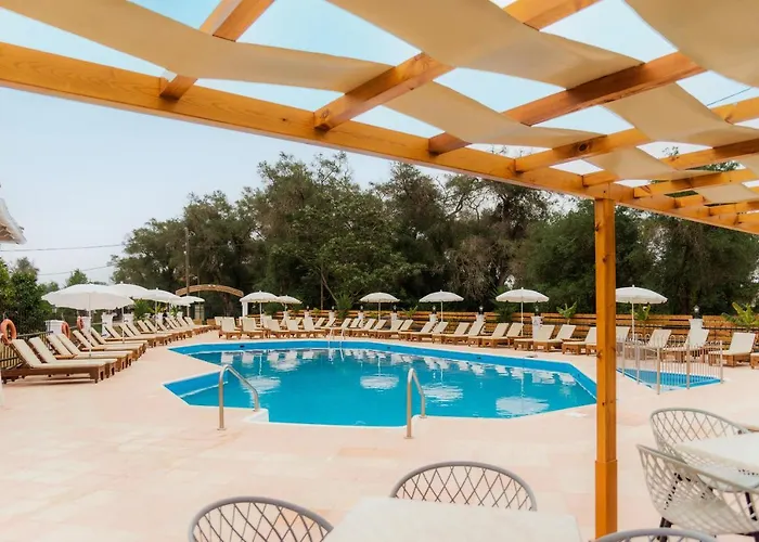Oula Maisonettes Hotel 3*