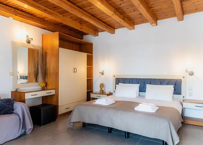 Ξενοδοχείο Oula Maisonettes 3*