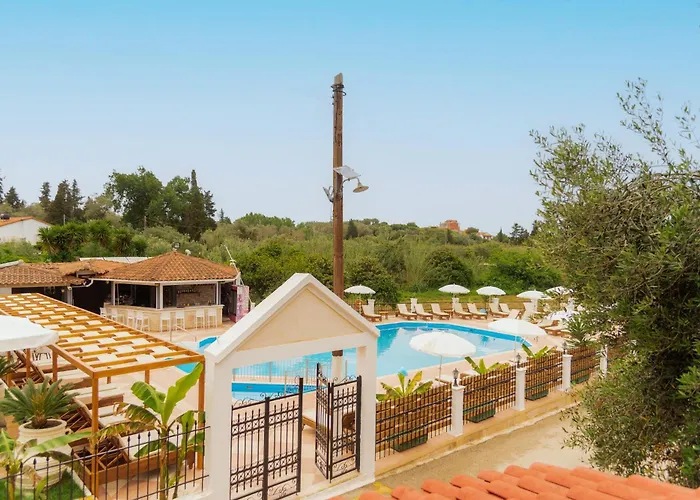 Oula Maisonettes Hotel
