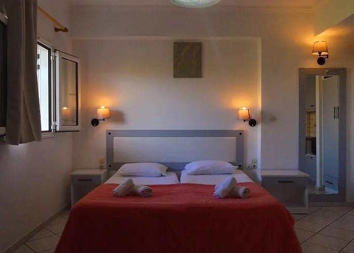 Oula Maisonettes Hotel 3*