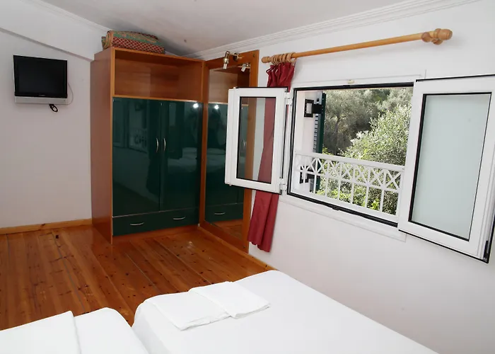 Oula Maisonettes 3*
