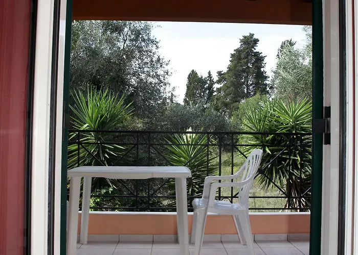 Ξενοδοχείο Oula Maisonettes