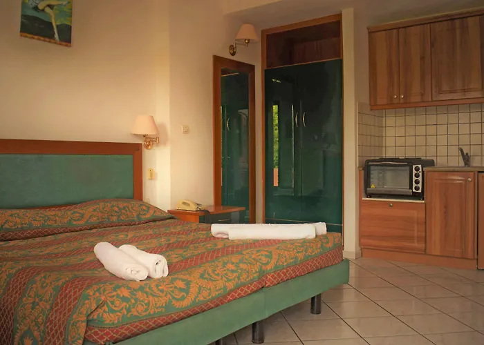 Oula Maisonettes 3*