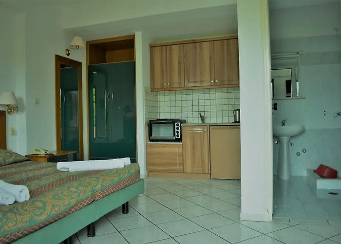 Oula Maisonettes Hotel