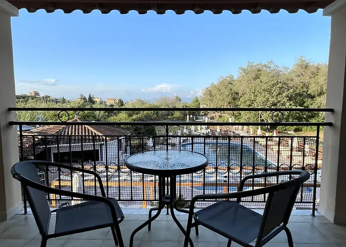 Ξενοδοχείο Oula Maisonettes 3*