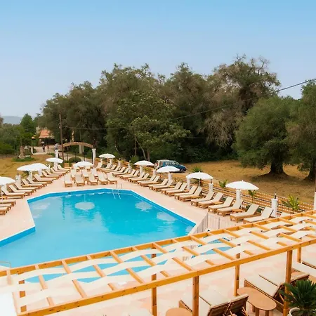 Oula Maisonettes Hotel 3*