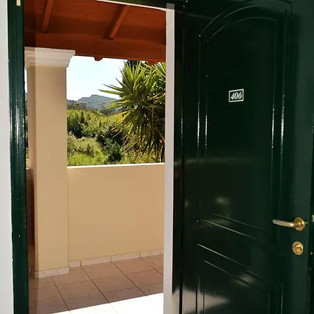 Oula Maisonettes Otel