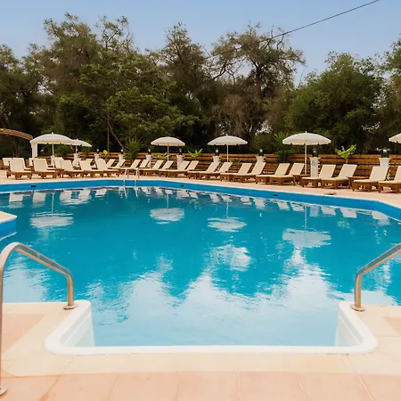 Oula Maisonettes Otel Kávos