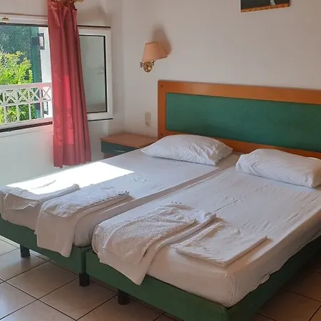 Oula Maisonettes Hotel Kavos